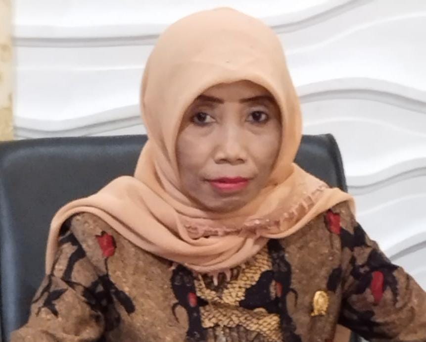 Anggota komisi E DPRD Jawa Timur Siti Mukiarti