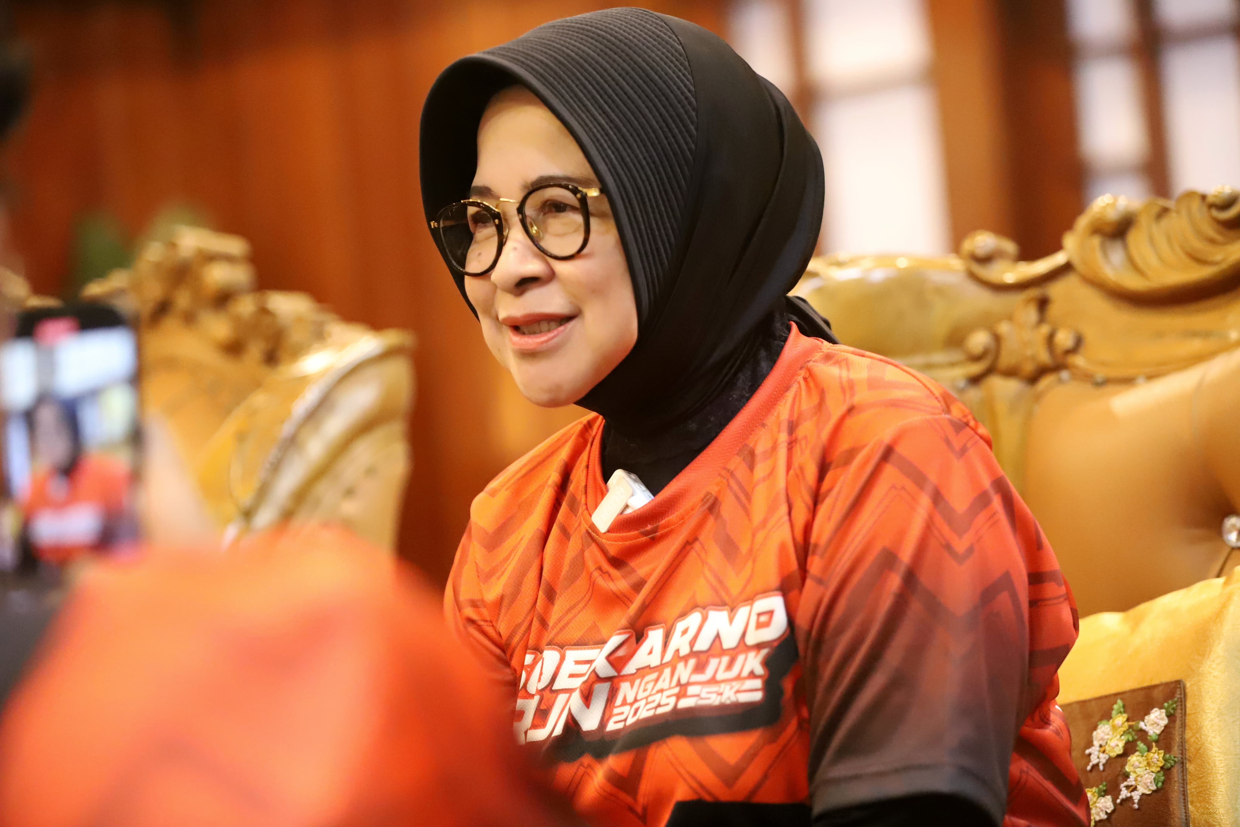 Ketua Fraksi PDIP DPRD Jatim Wara Sundari Renny Pramana