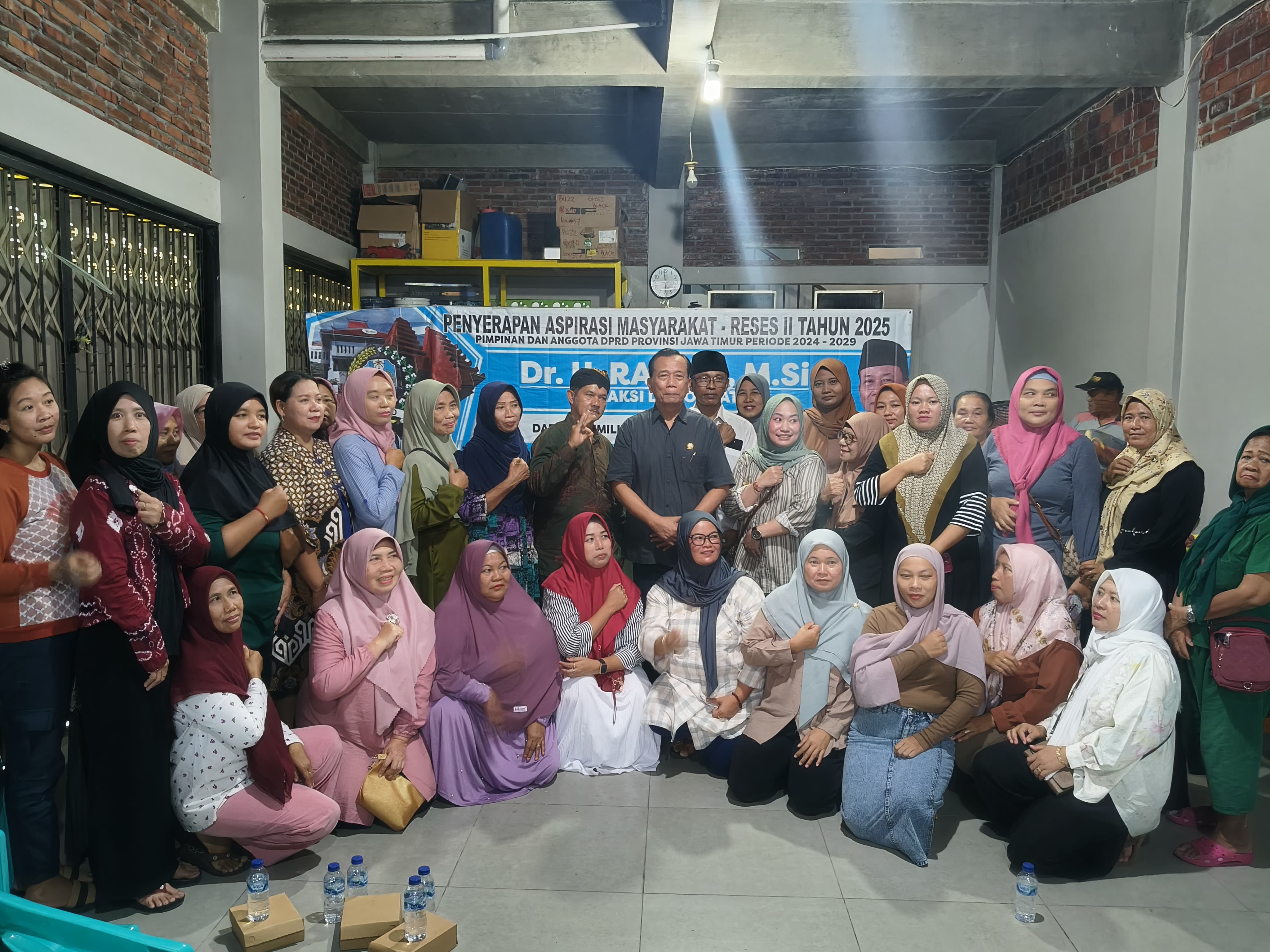 Anggota DPRD Provinsi Jawa Timur dari Dapil Surabaya, Dr. H. Rasiyo, dalam kegiatan reses