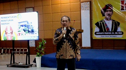 Dr. Freddy Poernomo Dorong Mahasiswa Hukum Kuasai Legislasi Daerah di Kuliah Umum Unigoro
