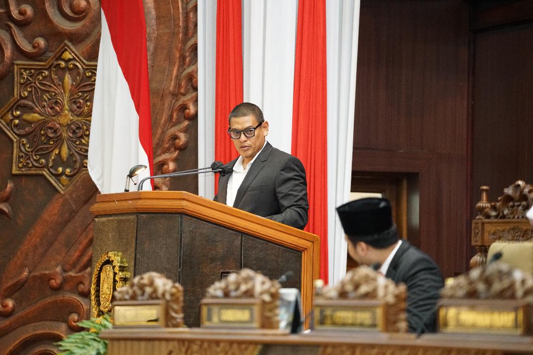 Juru Bicara Fraksi PAN DPRD Jatim, Abdullah Abu Bakar