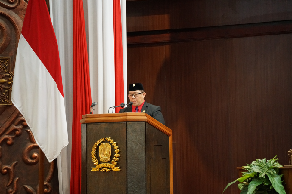 Juru Bicara (jubir) Fraksi PDIP DPRD Jatim Yordan M Batara-Goa