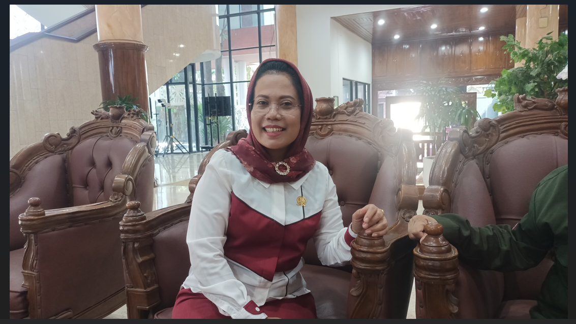 Penasihat fraksi PDI-P DPRD provinsi Jatim Sri Untari Bisowarno
