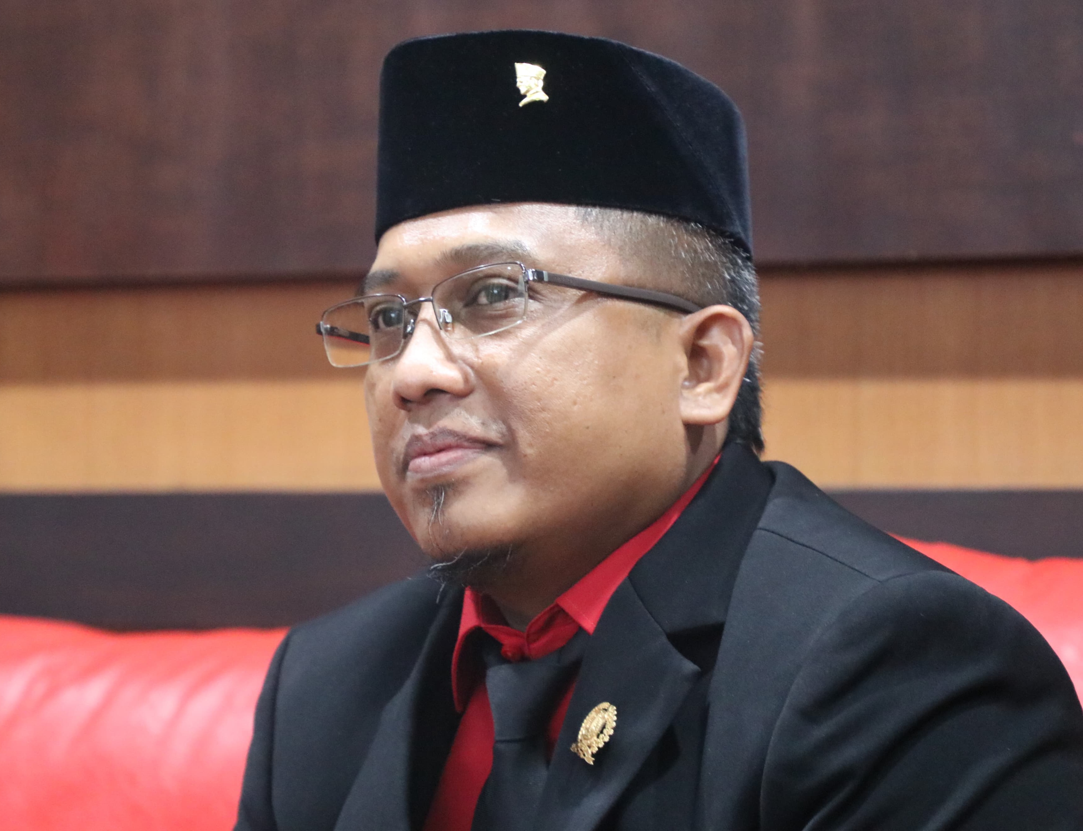 Anggota Fraksi PDIP DPRD Jatim Agus Black Hoe Budianto