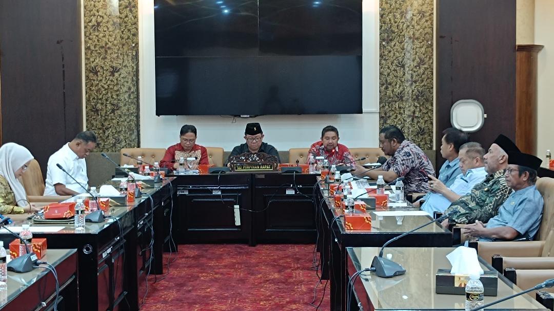 Ketua Bapemperda DPRD Jatim, Yordan M. Batara Goa, S.T., M.Si.