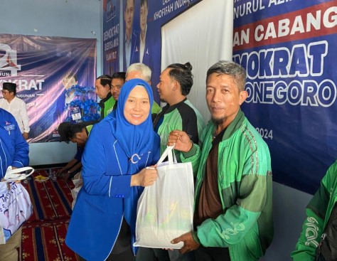 Wakil Ketua DPRD Provinsi Jatim Rayakan HUT Demokrat ke-24 Bersama  Anak Yatim dan Ojol