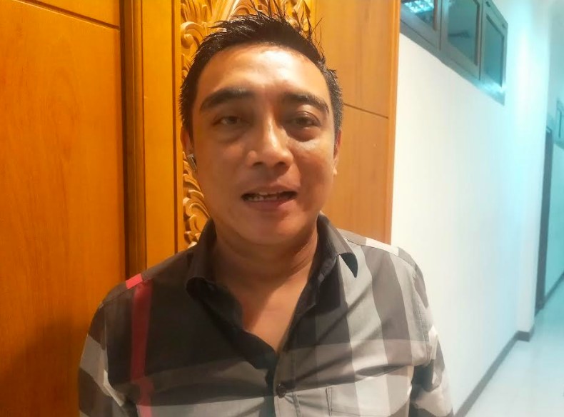 Eko Yunianto memberikan pernyataan terkait dukungan DPRD Jatim terhadap sertifikasi penyuluh anti korupsi.