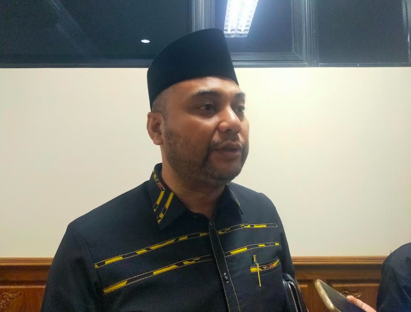 Ketua Komisi D DPRD Jawa Timur, Abdul Halim, saat memberikan keterangan kepada awak media di Gedung DPRD Jatim, Surabaya.