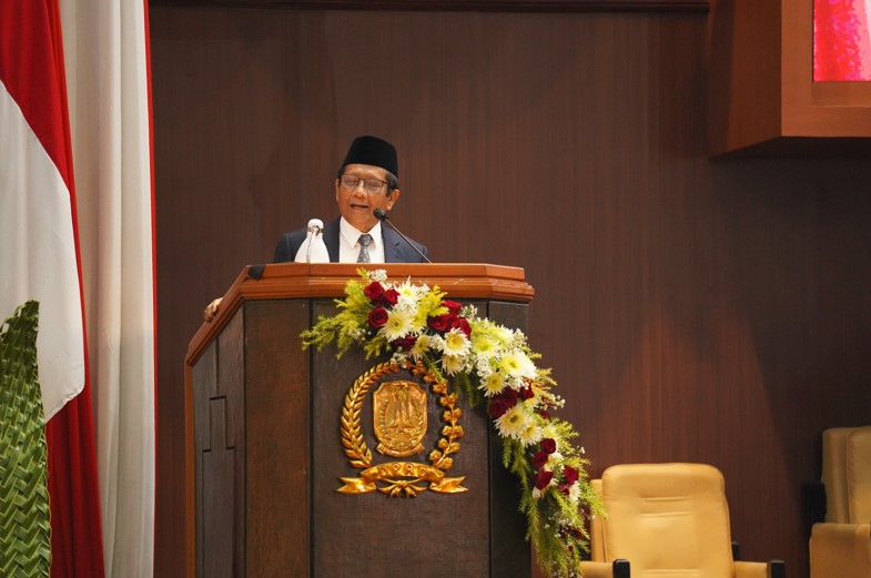 Di HUT ke-80 Jawa Timur, Mahfud MD Serukan Refleksi Kebangsaan dan Kejujuran Pejabat Publik