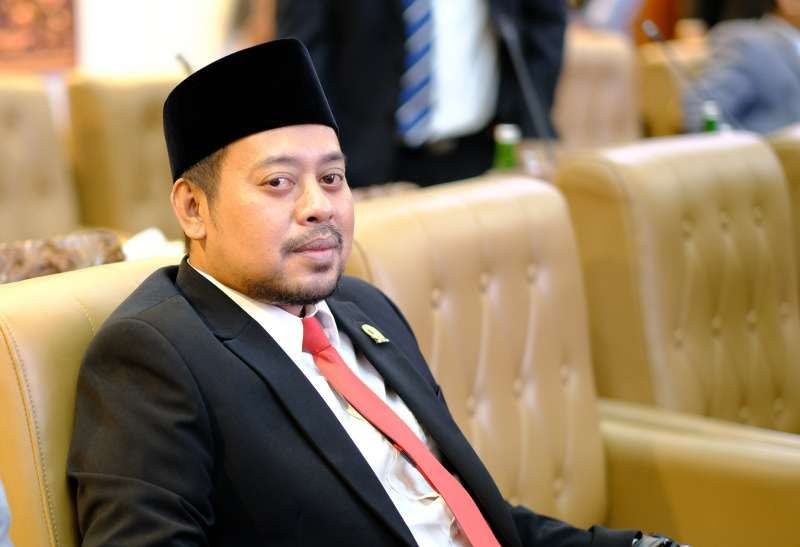 Anggota Komisi D DPRD Jawa Timur Harisandi Savari saat menerima audiensi masyarakat terkait keluhan motor brebet usai pengisian Pertalite.