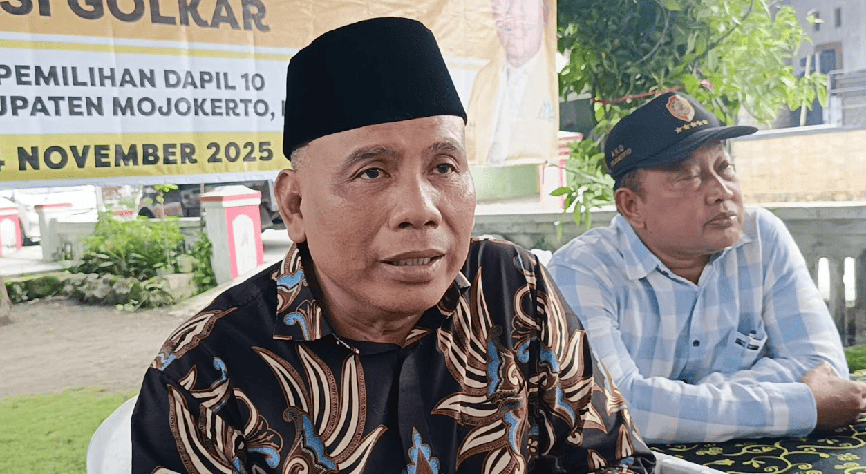 Sumardi saat berdialog dengan petani Kecamatan Bangsal terkait banjir tahunan yang mengganggu produksi pertanian.