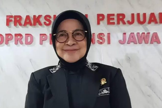 Wara Sundari Renny Pramana saat menyampaikan pernyataan mitigasi bencana jelang Nataru.
