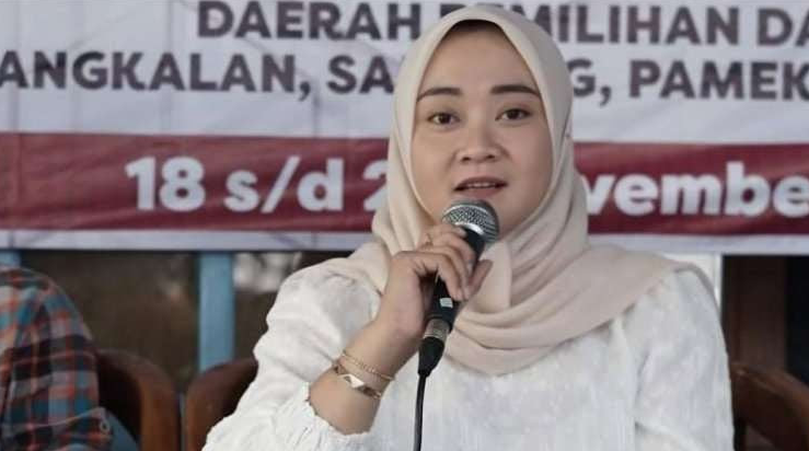 Anggota Komisi E DPRD Jawa Timur Indri Yulia menyampaikan kritik terhadap strategi Dinkes Jatim dalam pencegahan HIV/AIDS.
