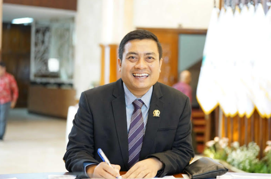 Anggota Komisi E DPRD Jawa Timur Puguh Wiji Pamungkas menyampaikan pernyataan terkait perlunya mitigasi serius kasus super flu tanpa menimbulkan kepanikan publik.