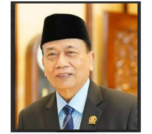 Anggota Komisi E DPRD Jawa Timur Rasiyo menyampaikan pandangannya terkait urgensi revisi UU Perlindungan Guru.