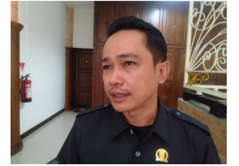 Anggota Komisi B DPRD Jawa Timur Deni Prasetya menegaskan pentingnya modernisasi pertanian dan regenerasi petani untuk menjaga surplus produksi beras dan ketahanan pangan Jawa Timur.