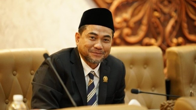 Wakil Ketua Komisi D DPRD Jawa Timur, Khusnul Arif, menyampaikan desakan agar Perda Pengelolaan Sampah Regional segera diimplementasikan guna mengatasi darurat sampah di Jawa Timur.