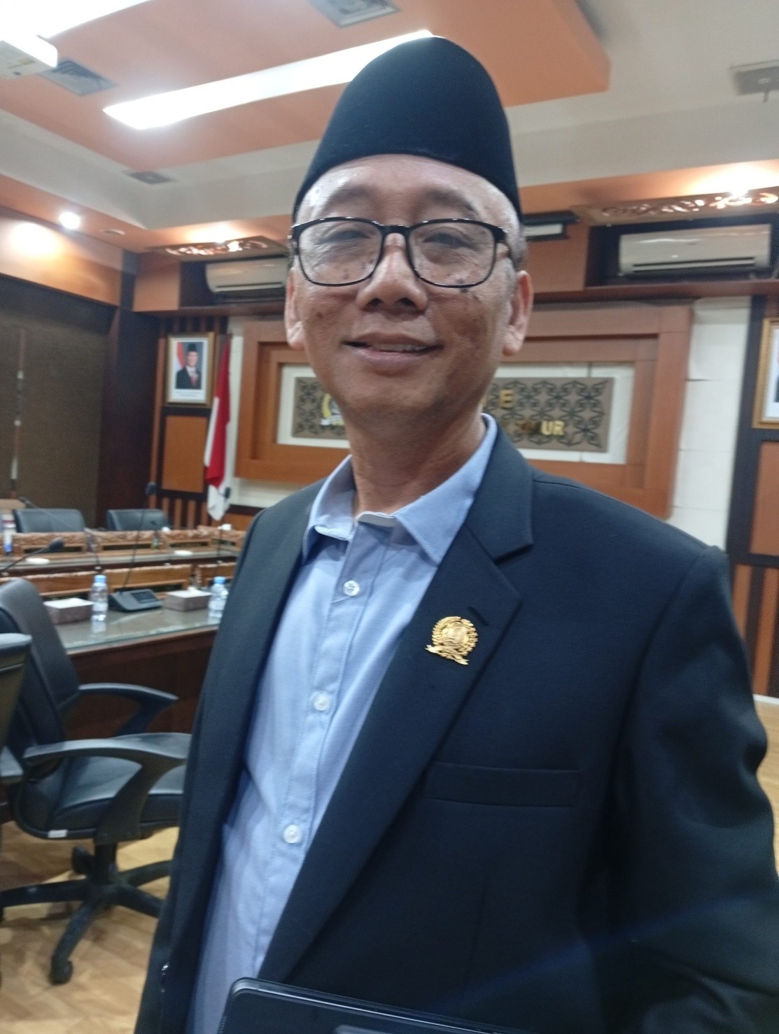 Anggota Komisi E DPRD Jawa Timur, Suli Da’im, menyampaikan pernyataan terkait penanganan longsor di kawasan Telaga Sarangan, Magetan.