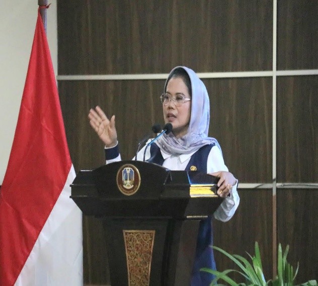 Sri Untari Bisowarno menyampaikan pentingnya penguatan pengawasan dan kesiapsiagaan menghadapi potensi ancaman Virus Nipah di Jawa Timur.