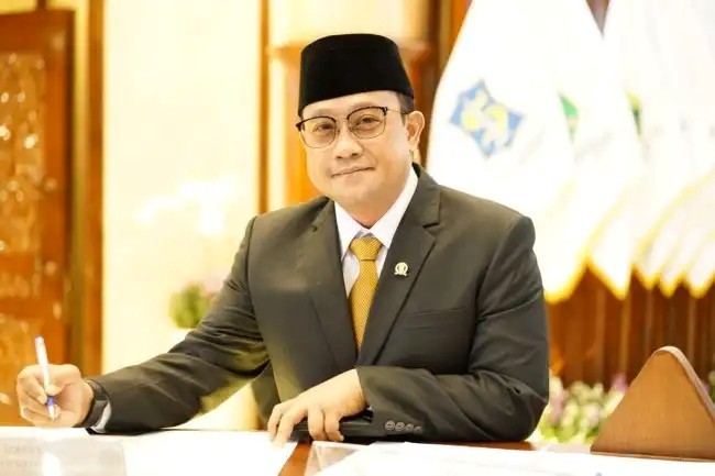 DPRD Jatim Minta PT KAI Salurkan CSR untuk Warga Sekitar Rel Kereta di Surabaya