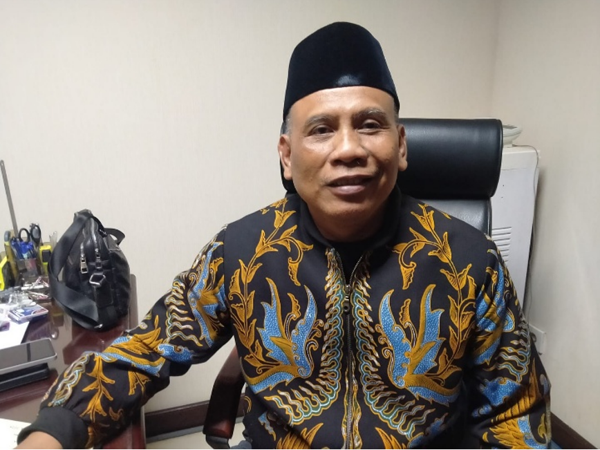 Anggota Komisi A DPRD Jawa Timur, Sumardi, mengingatkan masyarakat agar waspada terhadap penipuan berkedok rekrutmen ASN dan PPPK setelah terungkap kasus ASN palsu di Gresik.