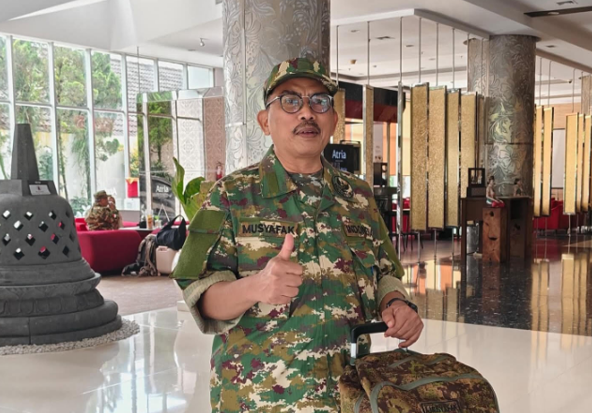 Ketua DPRD Jawa Timur, Musyafak Rouf, mengikuti retret kepemimpinan di Akademi Militer Magelang bersama para Ketua DPRD se-Indonesia.