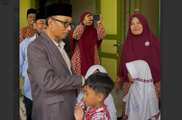Anggota Komisi E DPRD Jawa Timur, Suli Da’im, menegaskan Hardiknas 2026 harus menjadi momentum evaluasi serius tata kelola pendidikan dan pemerataan kualitas sekolah di Jawa Timur. Foto: Humas DPRD Jatim