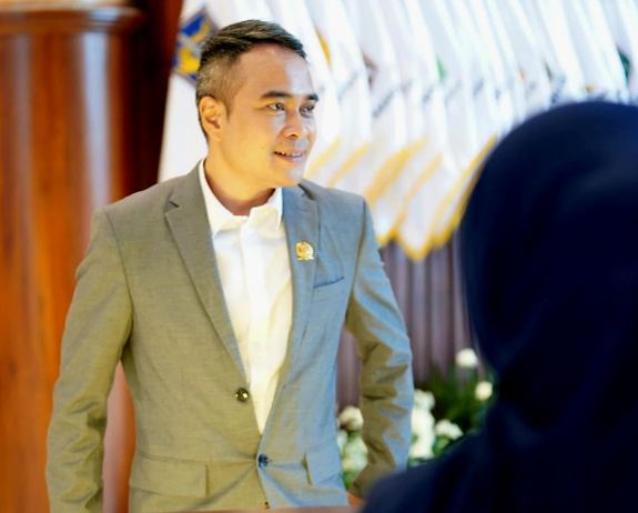 Anggota Pansus DPRD Jawa Timur Pranaya Yudha Mahardika menyoroti pengelolaan aset BUMD yang dinilai belum optimal dan belum berkontribusi maksimal terhadap PAD.
