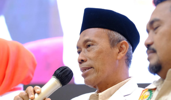 Anggota Komisi B DPRD Jawa Timur Khusnul Khuluk menyoroti ancaman pemutusan hubungan kerja dan lemahnya perlindungan buruh pada peringatan Hari Buruh 2026.