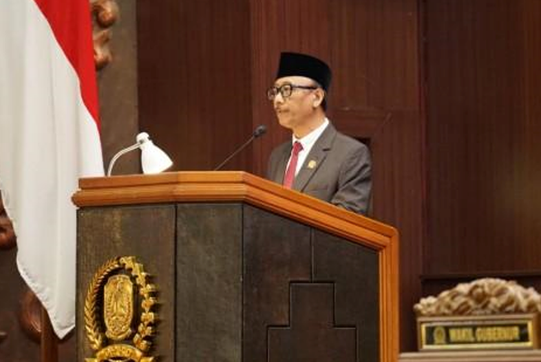 Juru Bicara Fraksi PAN DPRD Jawa Timur Suli Daim mendorong reformasi total dan penyusunan grand design BUMD untuk memperkuat kontribusi terhadap PAD.