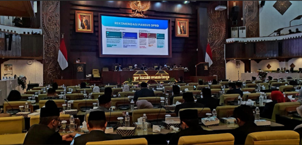 DPRD Jatim Soroti LKPJ Gubernur, Alarm Sektor Pendidikan dan Kesehatan