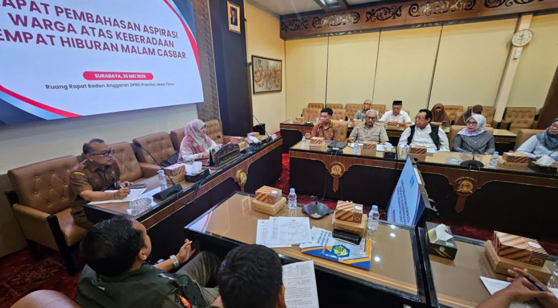 Lilik Hendarwati Terima Aspirasi Warga Kedungbaruk Soal Casbar Bangkok Crab, Soroti Perizinan dan Kenyamanan Lingkungan