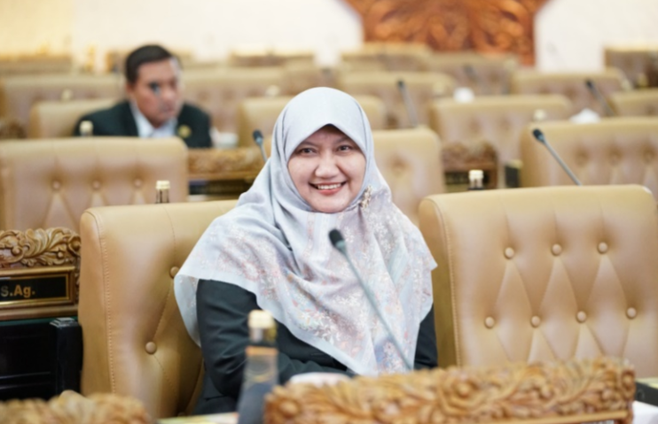 Ketua Fraksi PKS DPRD Jatim, Hj. Lilik Hendarwati, mengecam insiden yang menimpa pelajar di Surabaya dan meminta orang tua memperkuat komunikasi agar anak berani melapor jika mengalami perlakuan tidak pantas.
