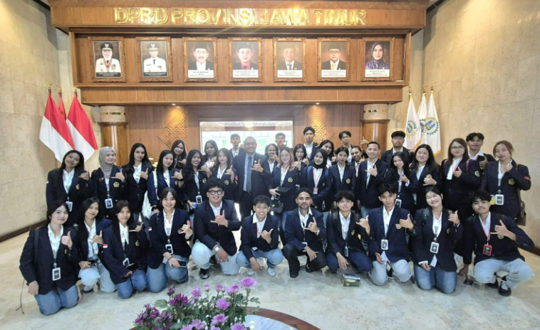 Temui Mahasiswa Unmer Malang di DPRD Provinsi Jatim, Puguh Wiji Pamungkas Dorong Budaya Policy Brief dan Critical Thinking