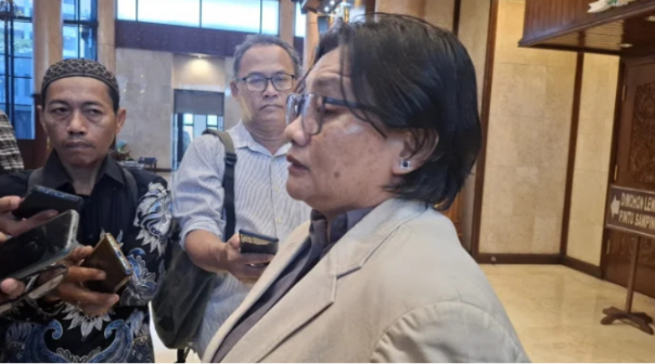 Anggota Komisi D DPRD Jawa Timur, Diana AV Sasa, menegaskan pentingnya perlindungan sumber mata air, ruang hidup masyarakat, dan keselamatan lingkungan dalam setiap proses perizinan pertambangan di Kabupaten Magetan.