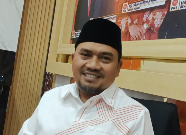 Wakil Ketua Komisi A DPRD Provinsi Jawa Timur, Agus Cahyono, menyampaikan ucapan selamat Hari Bhayangkara ke-80 sekaligus mengapresiasi pengabdian Polri dalam menjaga keamanan dan ketertiban masyarakat.