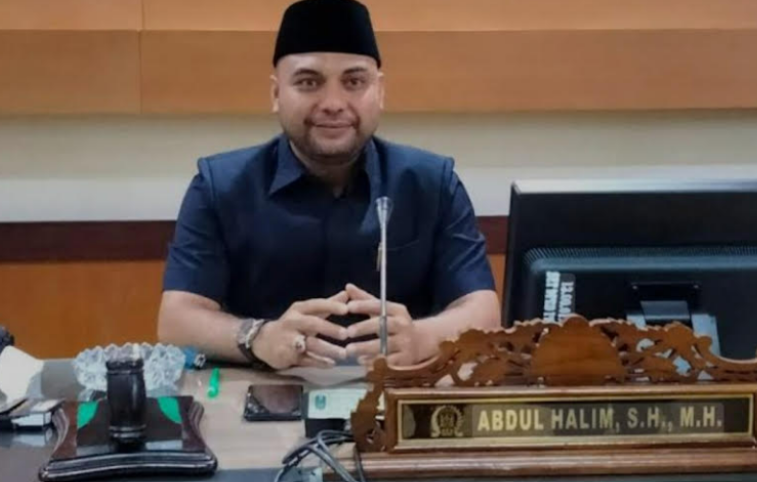 Ketua Komisi D DPRD Provinsi Jawa Timur Abdul Halim menyampaikan kesiapan peluncuran Trans Jatim Koridor 2 Malang Raya yang dijadwalkan beroperasi pada 12 Oktober 2026.