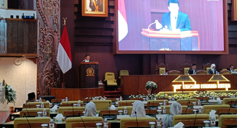 Emil Dardak Tegaskan SiLPA APBD Jatim 2025 Bukan karena Anggaran Tak Terserap, Ini Penjelasannya
