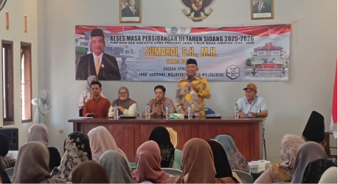 Dialog Sumardi dengan warga Desa Balongsari, Kec. Gedeg, Kab. Mojokerto