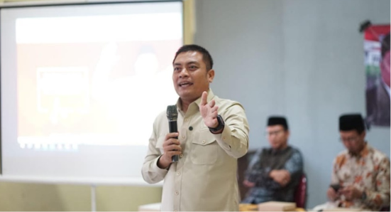 Reses di Kota Malang, Puguh Wiji Pamungkas Kawal Perbaikan DTSEN dan Penanganan Sampah