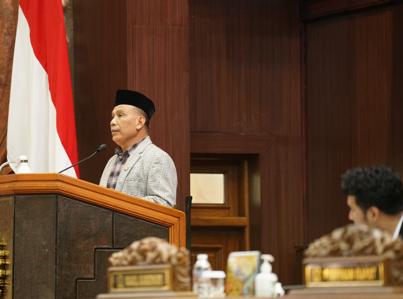 Juru Bicara Fraksi Partai Golkar DPRD Jawa Timur Sumardi menyampaikan pandangan Fraksi Golkar terkait Perubahan APBD Jawa Timur 2026.