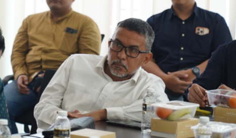 Anggota Komisi C DPRD Jawa Timur Mahdi saat menyampaikan pentingnya pendidikan berkualitas dalam sosialisasi di Probolinggo.