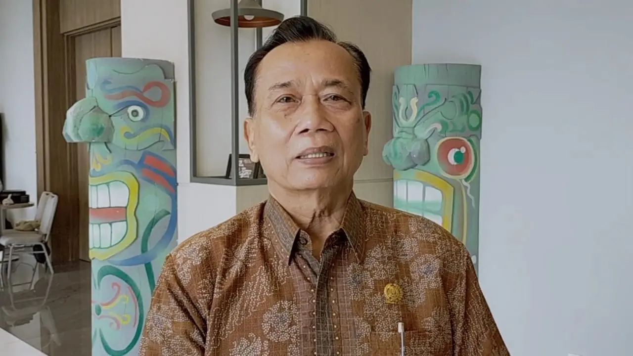 Anggota Komisi E DPRD Jawa Timur, Rasiyo, meminta Dinas Kesehatan memperkuat langkah antisipasi dan turun langsung memantau kenaikan kasus Influenza A.