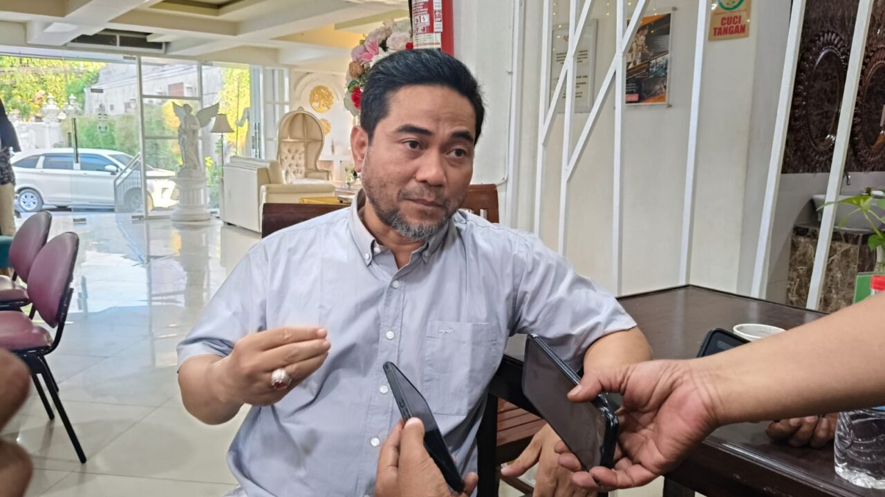 Anggota DPRD Provinsi Jawa Timur, Khusnul Arif, mendorong penguatan kerja sama pengelolaan sampah regional Kota dan Kabupaten Kediri untuk mengurangi beban TPA sekaligus mengkaji potensi pemanfaatannya menjadi energi