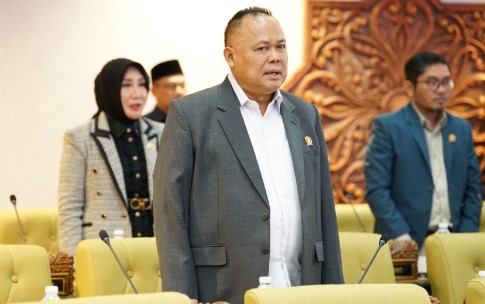 Anggota Komisi D sekaligus Ketua Fraksi Partai Demokrat DPRD Provinsi Jawa Timur Agung Mulyono menyambut beroperasinya Tol Prosiwangi segmen Gending–Paiton yang diharapkan memperkuat konektivitas kawasan Tapal Kuda.