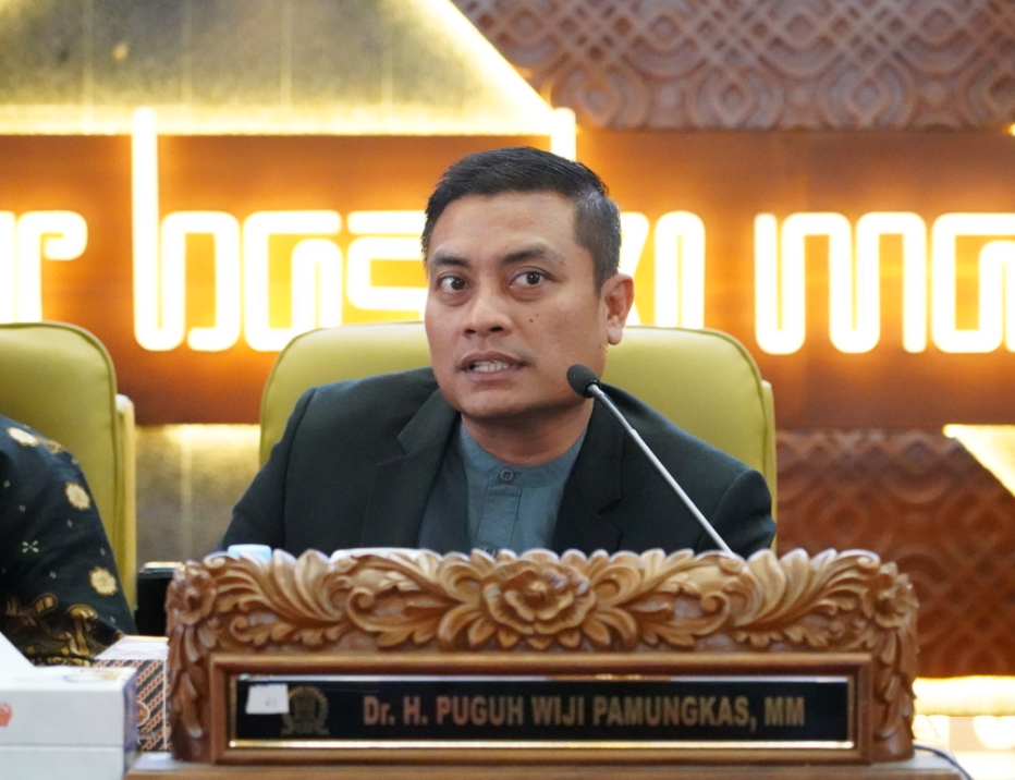 Puguh Wiji mendesak Pemprov Jatim membentuk Satgas PHK dan memperkuat sistem peringatan dini setelah 5.400 pekerja dilaporkan kehilangan pekerjaan.